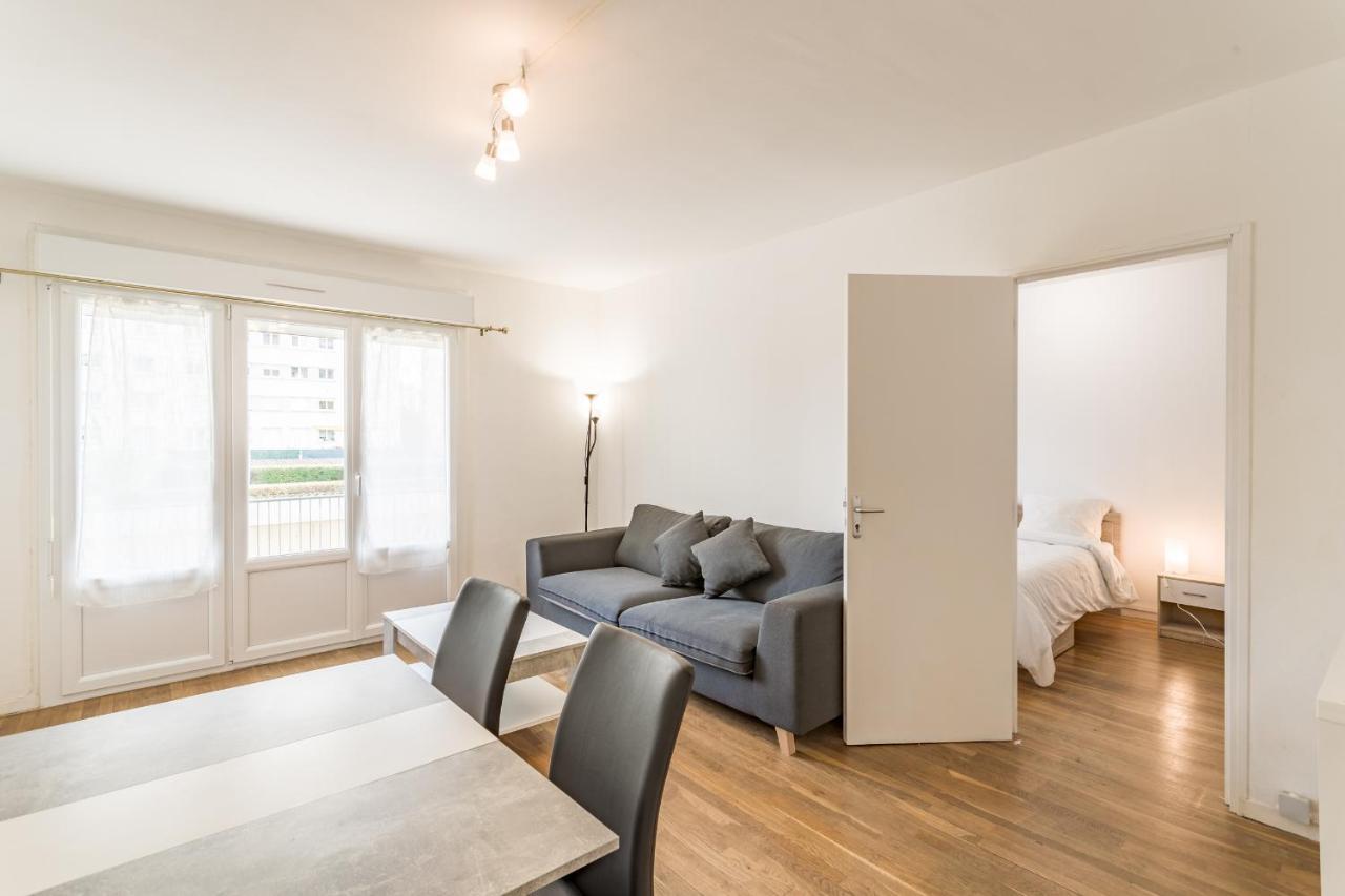 Spacieux appartement - 6 personnes - Parking gratuit Saint-André-les-Vergers Extérieur photo