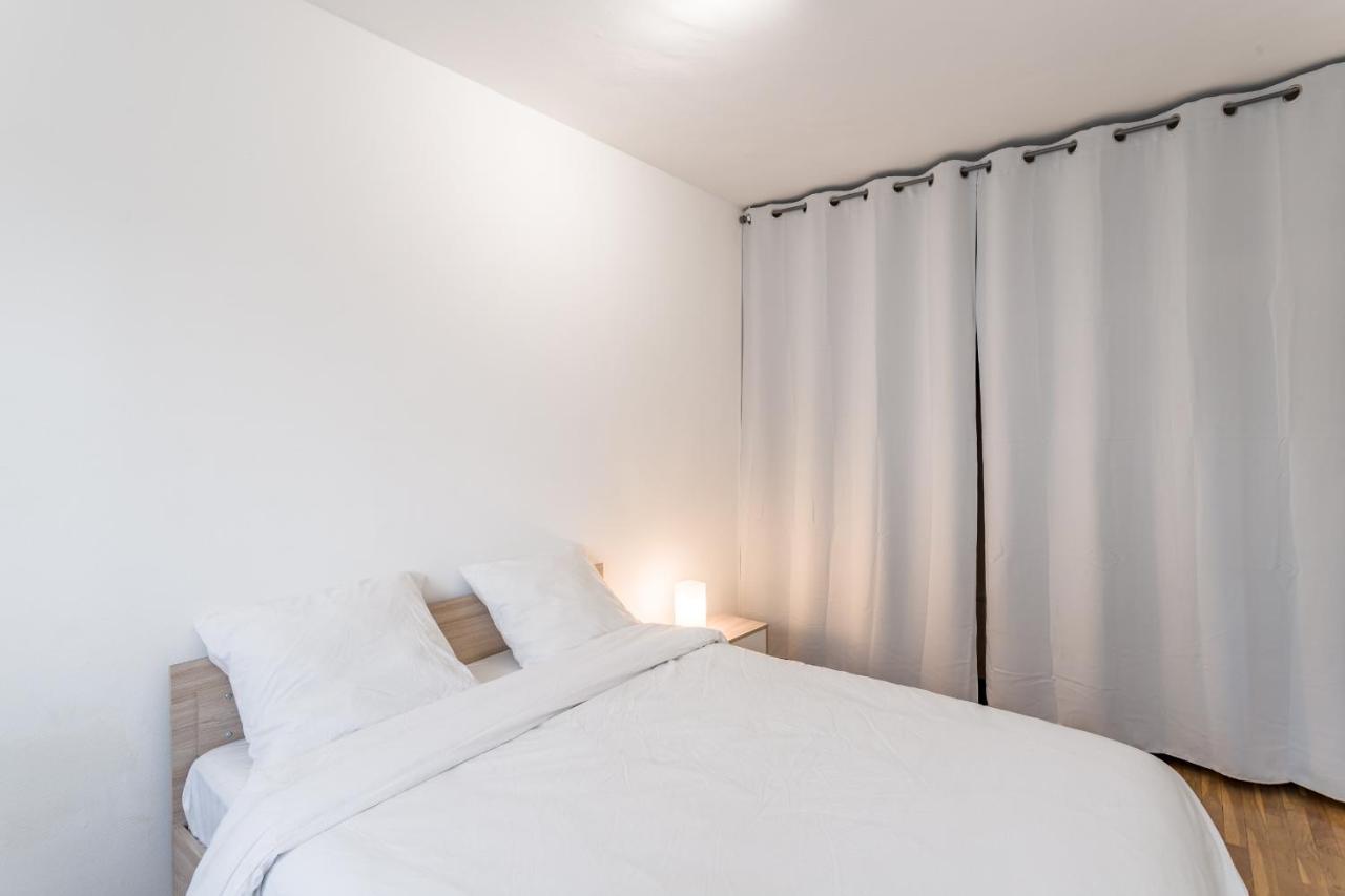 Spacieux appartement - 6 personnes - Parking gratuit Saint-André-les-Vergers Extérieur photo