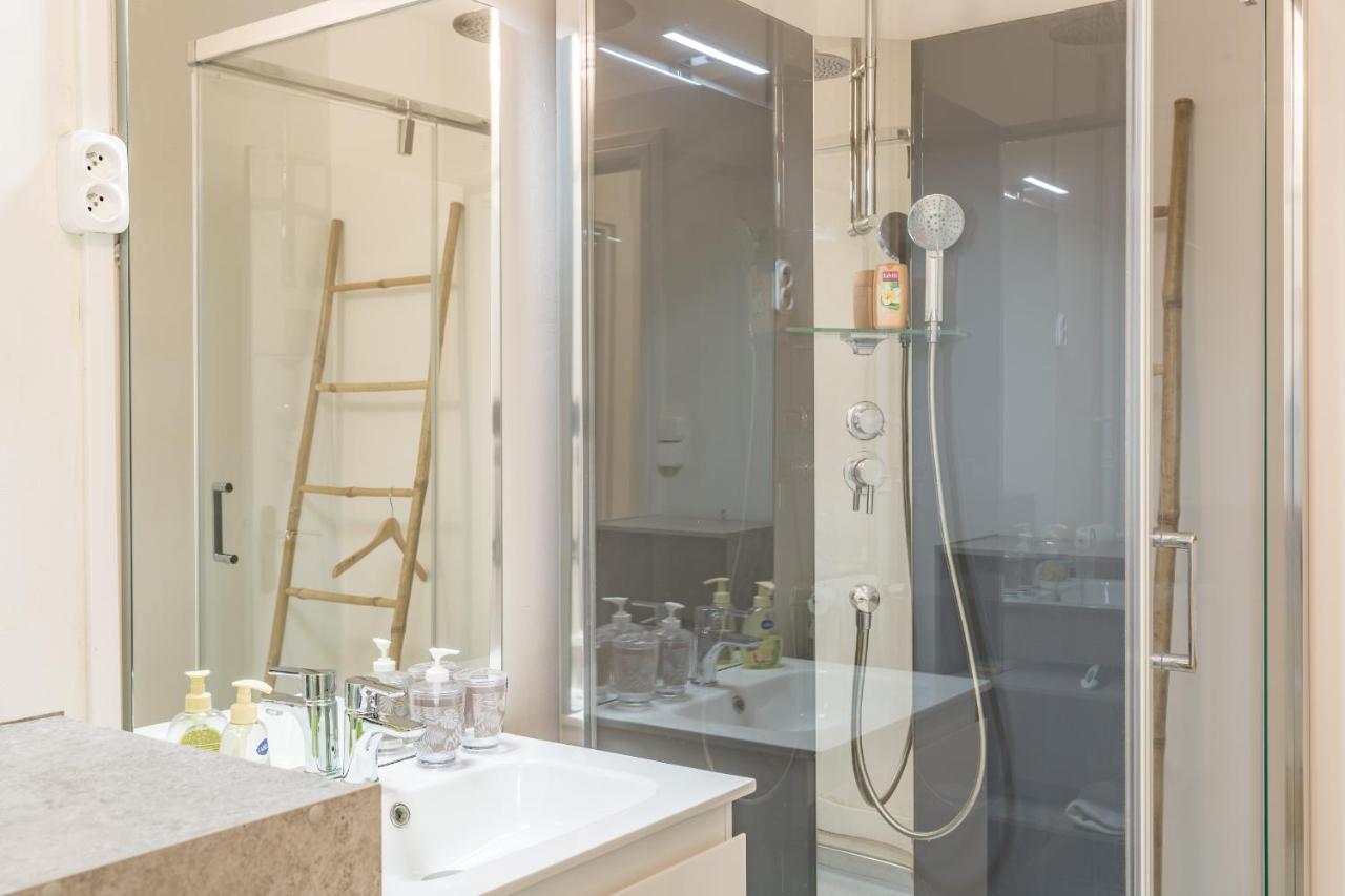 Spacieux appartement - 6 personnes - Parking gratuit Saint-André-les-Vergers Extérieur photo