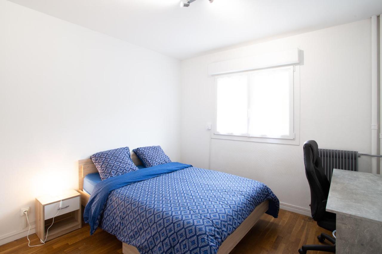 Spacieux appartement - 6 personnes - Parking gratuit Saint-André-les-Vergers Extérieur photo
