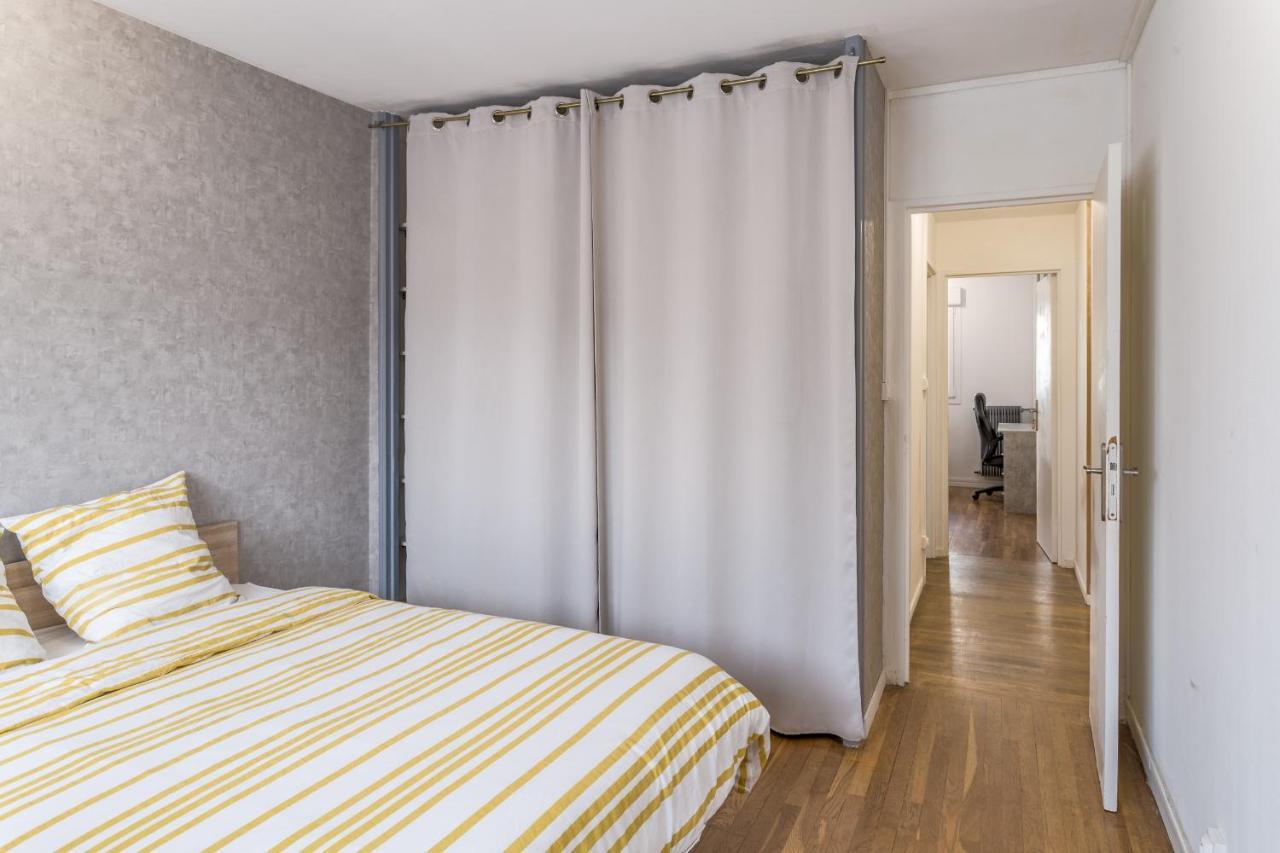 Spacieux appartement - 6 personnes - Parking gratuit Saint-André-les-Vergers Extérieur photo